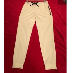 Lime & Vine white joggers